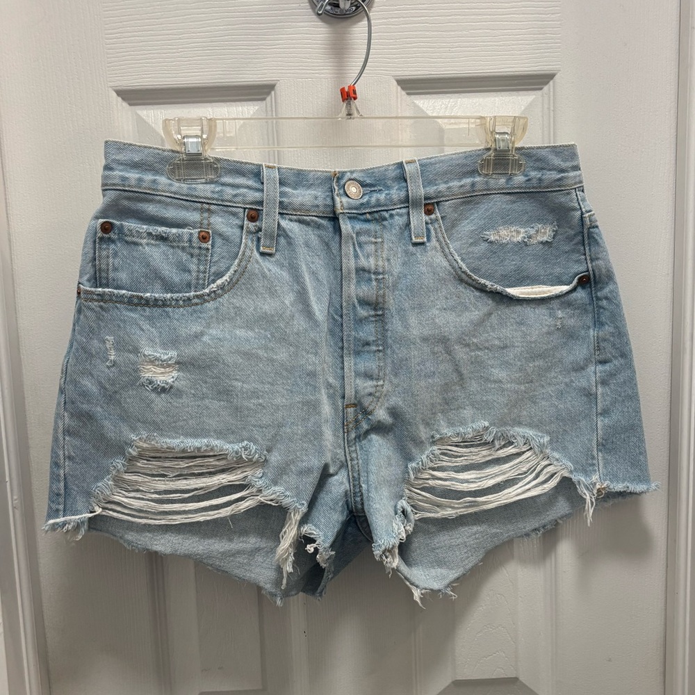 Levi’s Cutoff Shorts